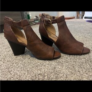 women’s ankle boots with heel size 8.5